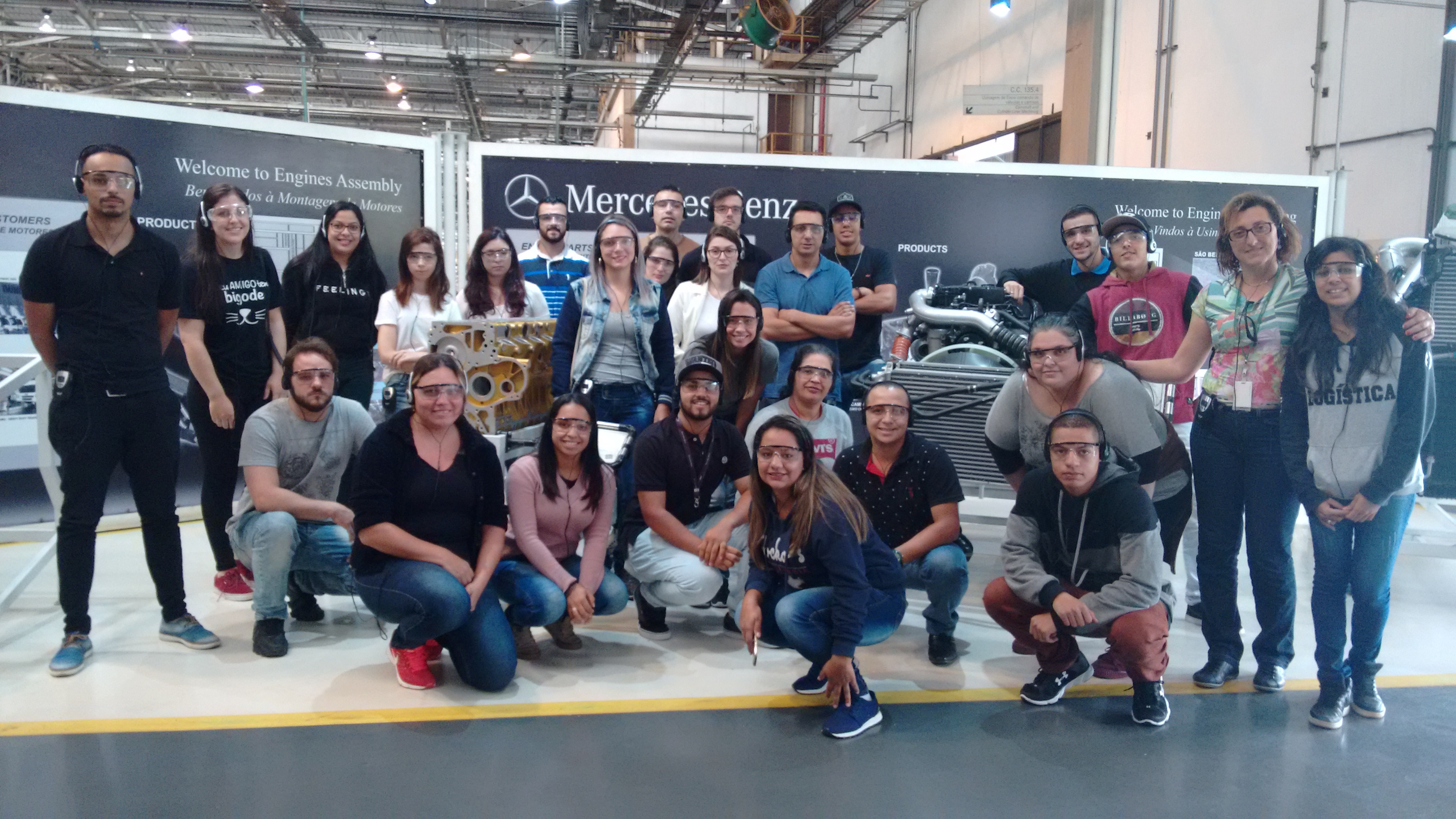 Os Cursos de Administração e Superior de Tecnologia em Processos Gerenciais visitam a Mercedes Benz