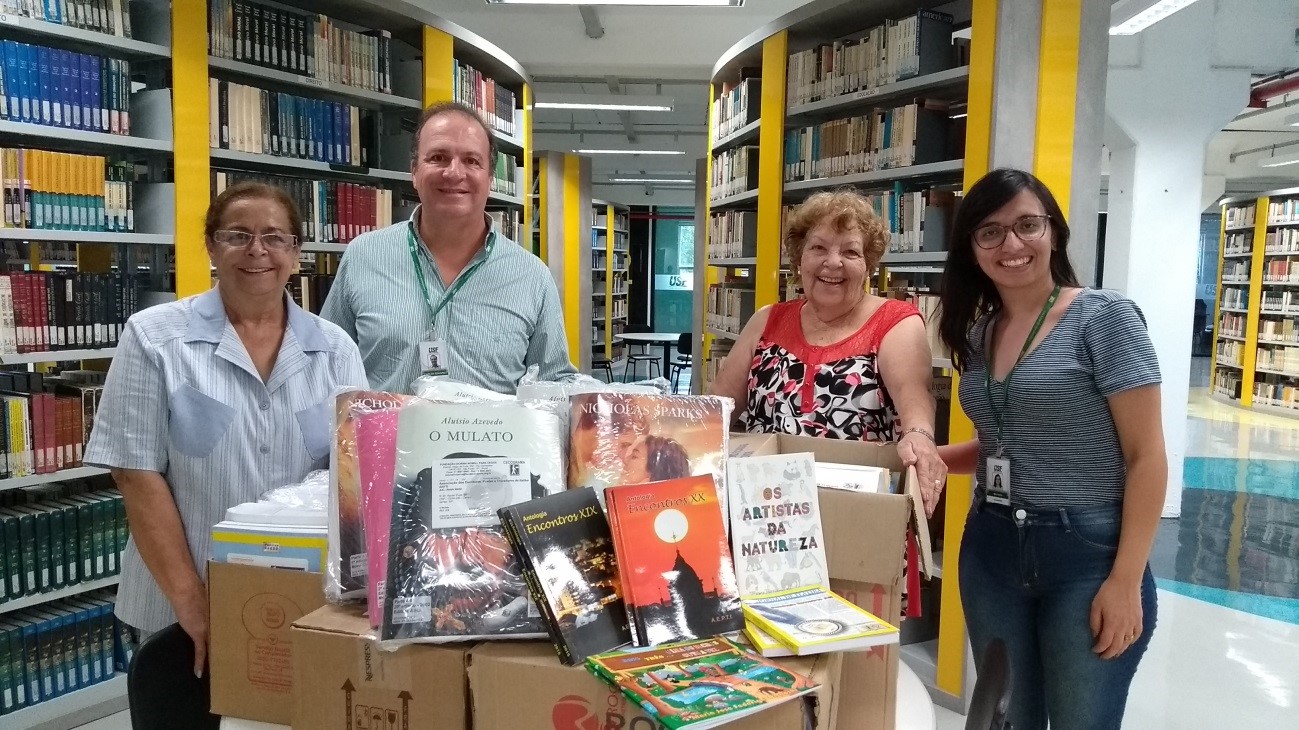 Biblioteca de Itatiba recebe doações da AEPTI