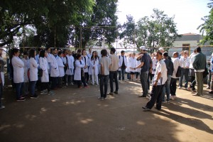 Agentes e estudantes da USF realizam ação na Vila Aparecida