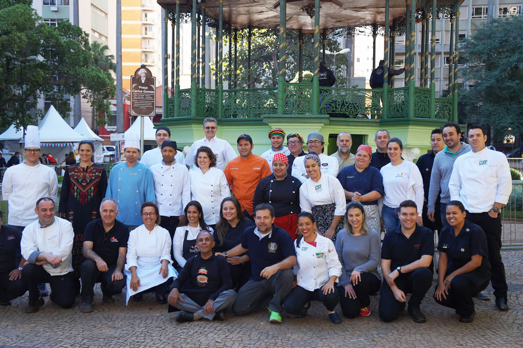 USF participa do Chefs na Praça com Cozinha Show
