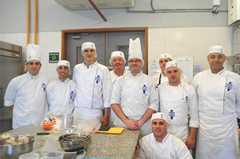 Alunos de Gastronomia da USF participam de curso no Peru