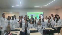 UNIFAG recebe estudantes do Curso de Farmácia da USF para visita técnica 
