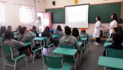 Alunos do Curso de Fisioterapia participam do programa “Escola da Postura” em colégio de Bragança Paulista